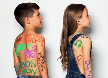 &quot;Назад&quot;: Бон-Бон&quot; записаха манифест за смелостта с Дара Екимова