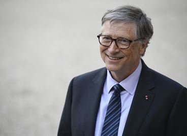 Бил Гейтс ще дари цялото си богатство на бедните