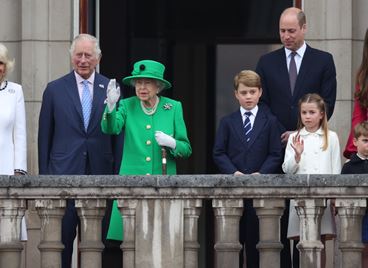 Какво да е работиш за кралското семейство?