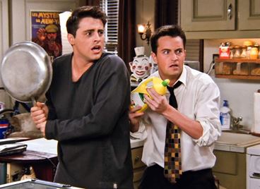 Матю Пери за зависимостта, &quot;Приятели&quot; и парите в новия си мемоар