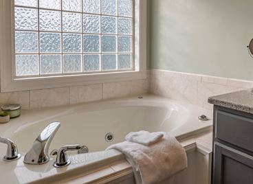 Направете банята си стилна и функционална