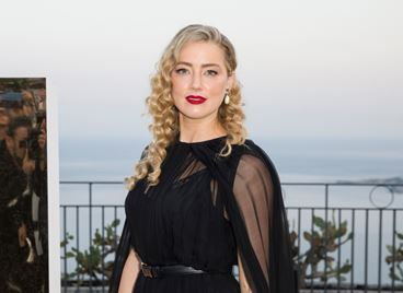 Амбър Хърд с първа публична поява след делото с Джони Деп