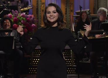 Селена Гомес се справи страхотно със Saturday Night Live