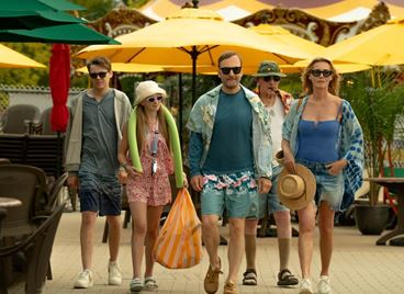 Семейната ваканция никога не е била толкова смъртоносна с "Никой 2"