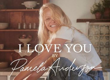 Памела Андерсън с дебютна кулинарна книга