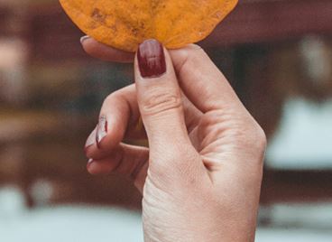 Есен '21: Топ тенденциите при маникюра