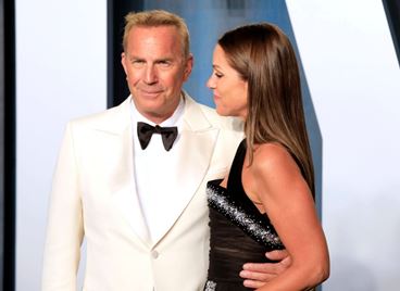 Разводът на Кевин Костнър и съпругата му става все по-грозен