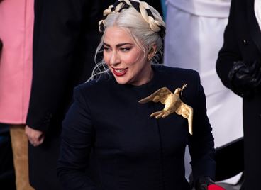 Лейди Гага обясни значението на брошката от инаугурацията на Джо Байдън