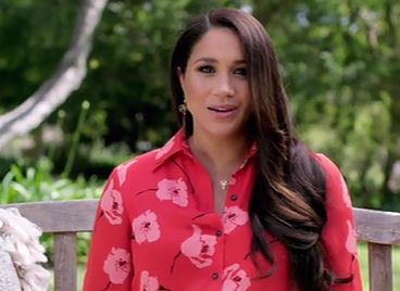 И вие ли искате тази рокля на Меган Маркъл?