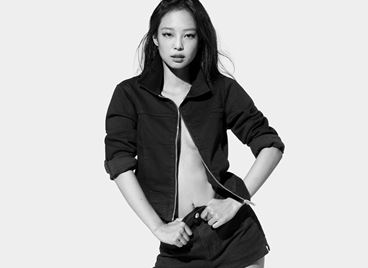 Calvin Klein навлиза в новото царство на минимализма