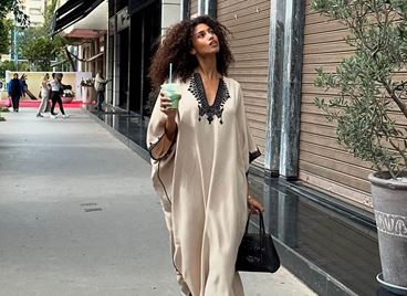 Летен лукс без усилие: завръщането на кафтана