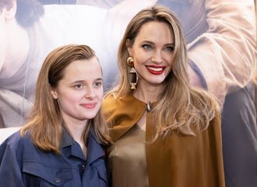 Дъщерята на Анджелина Джоли и Брад Пит с рядка поява на червения килим