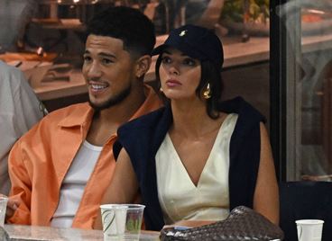 Кендал Дженър и Девин Букър сложиха край на връзката си