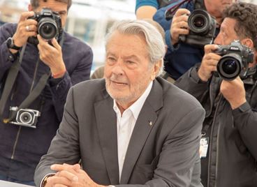 Съдят децата на Ален Делон за клевета, насилие и кражба