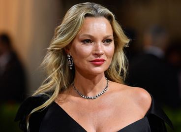 Кейт Мос е била &quot;уязвима и уплашена&quot; от Марк Уолбърг