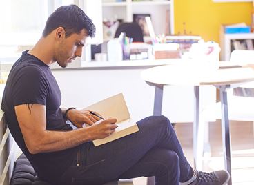 Милен Хальов &quot;има няк’ва сила&quot;, дето го бута