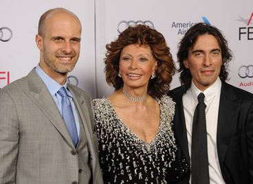 София Лорен с блестяща поява на сватбата на сина си в Женева