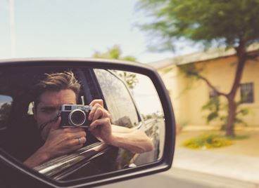 Как да разпознаем нарцисистите около нас?