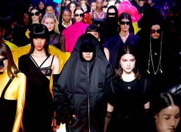 Dolce &amp; Gabbana пренесоха метавселената в Милано