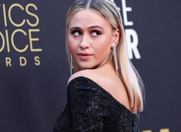 Мария Бакалова и другите най-добре облечени звезди на Critics&#39; Choice Awards