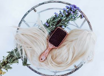 Действат ли наистина шампоаните с кофеин в борбата с косопада?