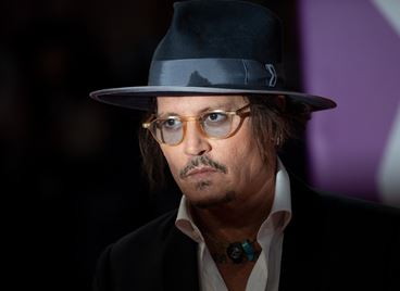 Джони Деп живее щастливо и спокойно във Великобритания