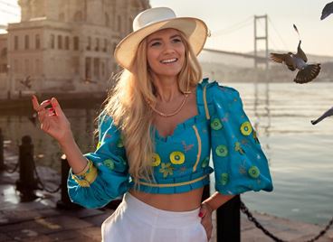 Зад кадър със Зейнеб Маджурова