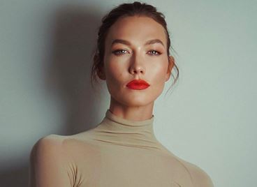 Карли Клос ще става майка за трети път