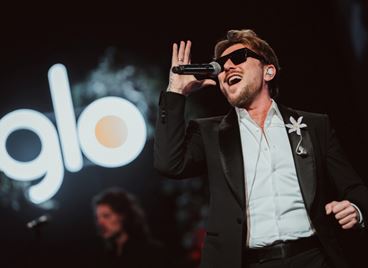 Три града празнуват една година glo™ в България