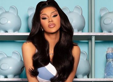 И Карди Би пуска собствена линия продукти за косата