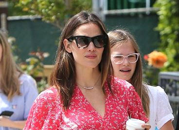 Дженифър Гарнър се завръща като &quot;Електра&quot;