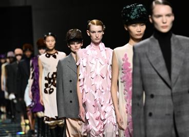 &quot;Инстинктивна романтика&quot; от Prada на Седмица на модата в Милано