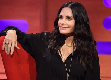 Кортни Кокс: &quot;Няма нищо лошо в това да си на 60&quot;