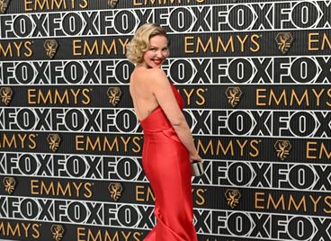 Червено и черно доминираха и на наградите Emmy