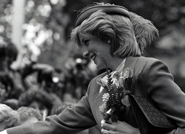 Животът на принцеса Даяна: Златна клетка или сбъдната мечта?