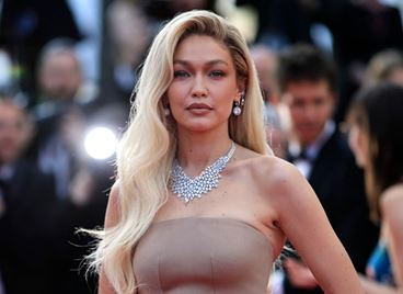 Джиджи Хадид показа нова татуировка на интимно място