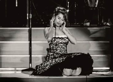 RAYE взриви световните класации с &quot;Where Is My Husband!&quot;