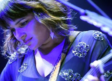 Коледата е възможна с празничния албум на Нора Джоунс