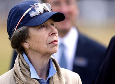 Принцеса Ан е била с кралицата в последни й часове