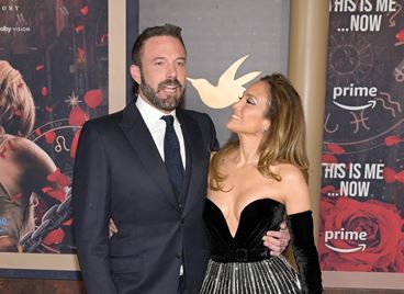 Джей Ло и астро роклята, за която всички говорят