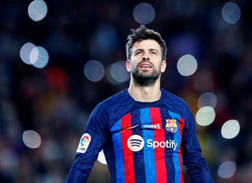 Жерар Пике продължава напред с новата си приятелка