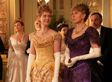 Първи поглед към &quot;Позлатената епоха&quot; със Синтия Никсън