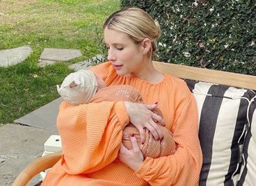 Ема Робъртс разкри името на бебето си