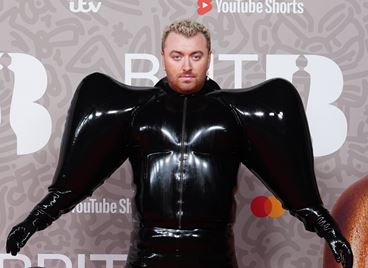 Сам Смит ще има роля в новия сезон на &quot;Просто ей така&quot;