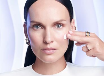 Емулсия, мляко, пяна, гел... Защо са ни толкова текстури в козметичните продукти?