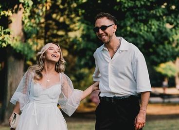 Robi се ожени за дългогодишната си приятелка