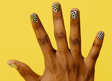 Горещи предложения за летен маникюр