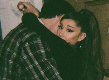 Ариана Гранде сподели най-сладките семейни снимки