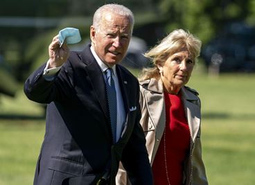 Елизабет II посреща Джо и Джил Байдън на 13 юни