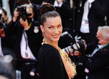 Бела Хадид отново намери любовта